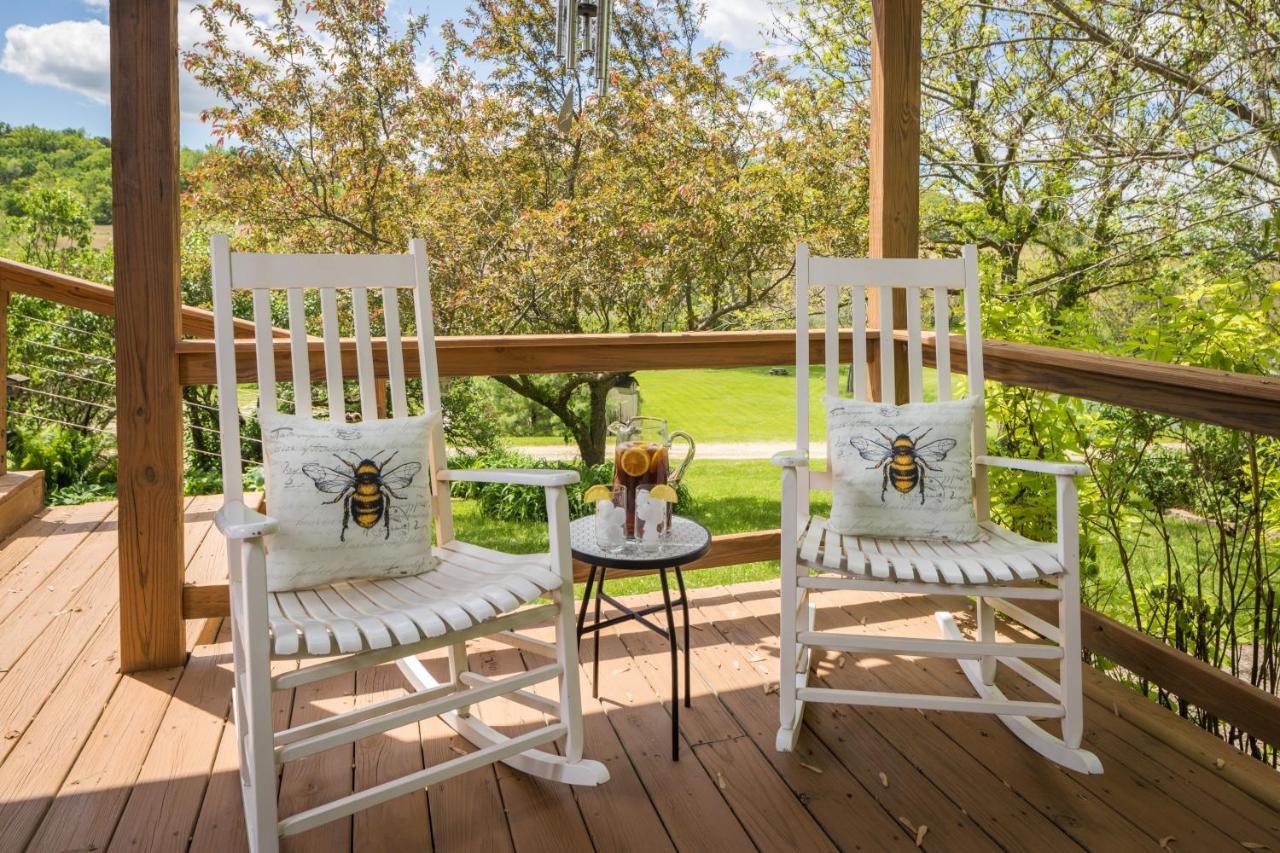 Hawk Valley Retreat & Cottages Galena Εξωτερικό φωτογραφία